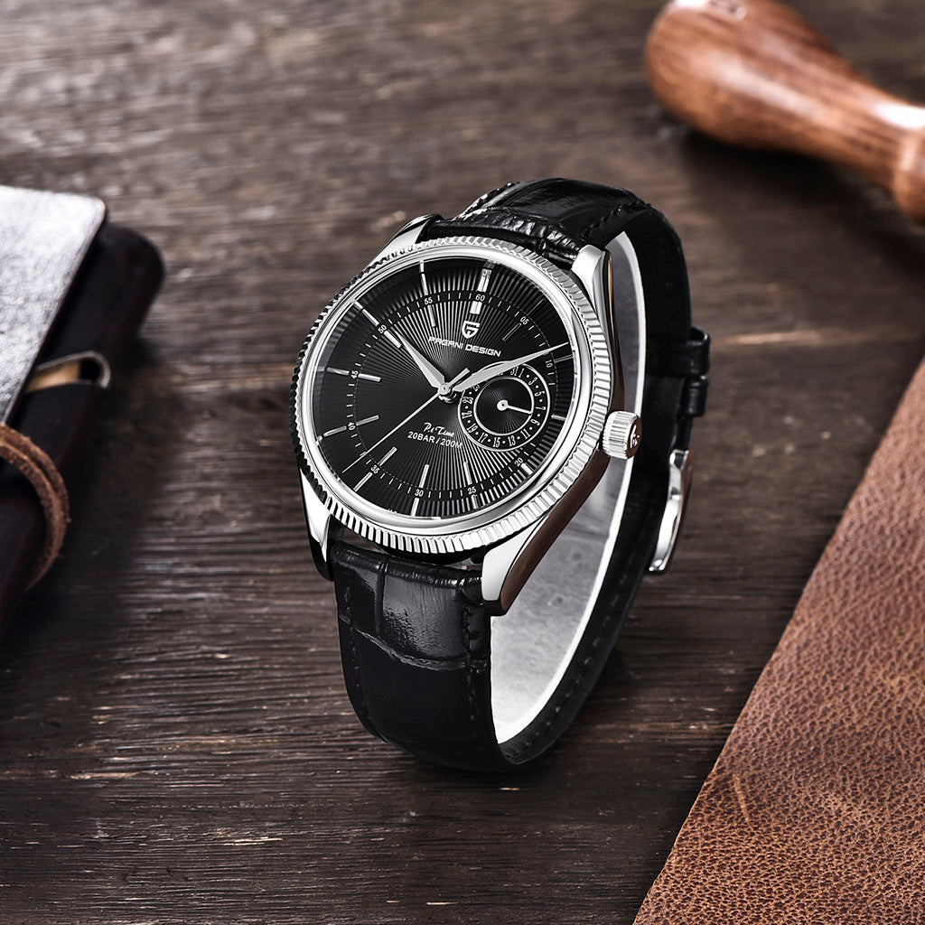Pagani Design Luzzago Black Silver no pulso em uso urbano