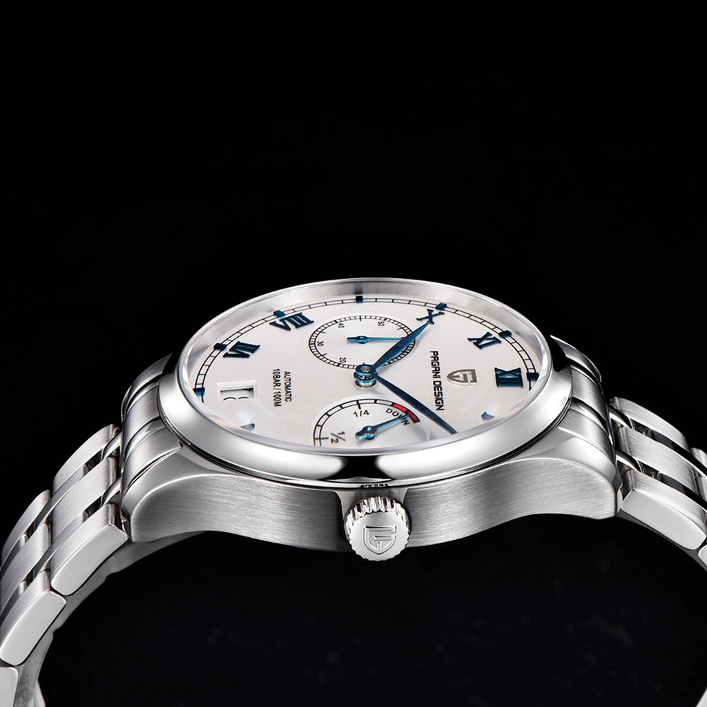 Pagani Design Roma Silver White no pulso em uso urbano