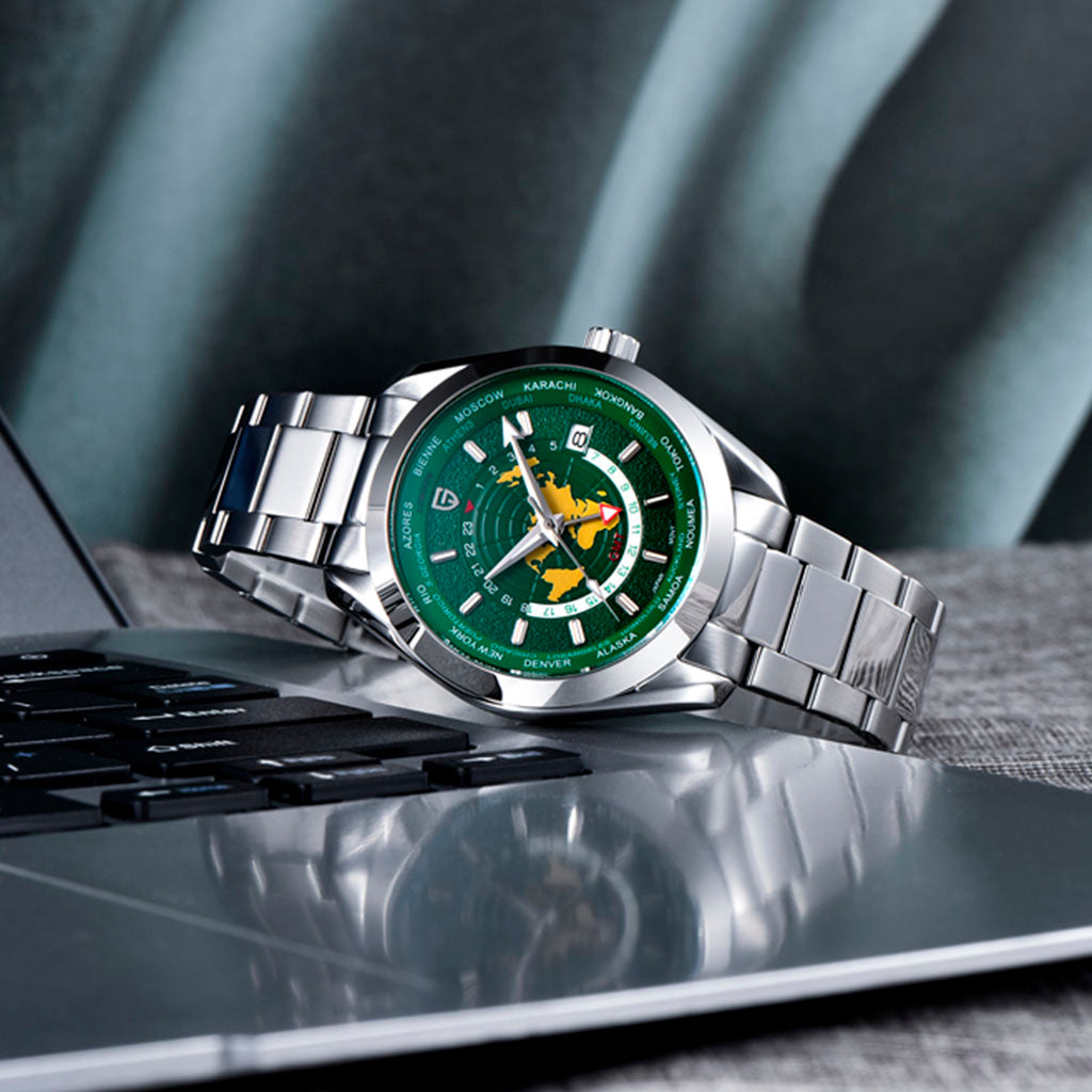 Pagani Design Travel Green no pulso em uso urbano