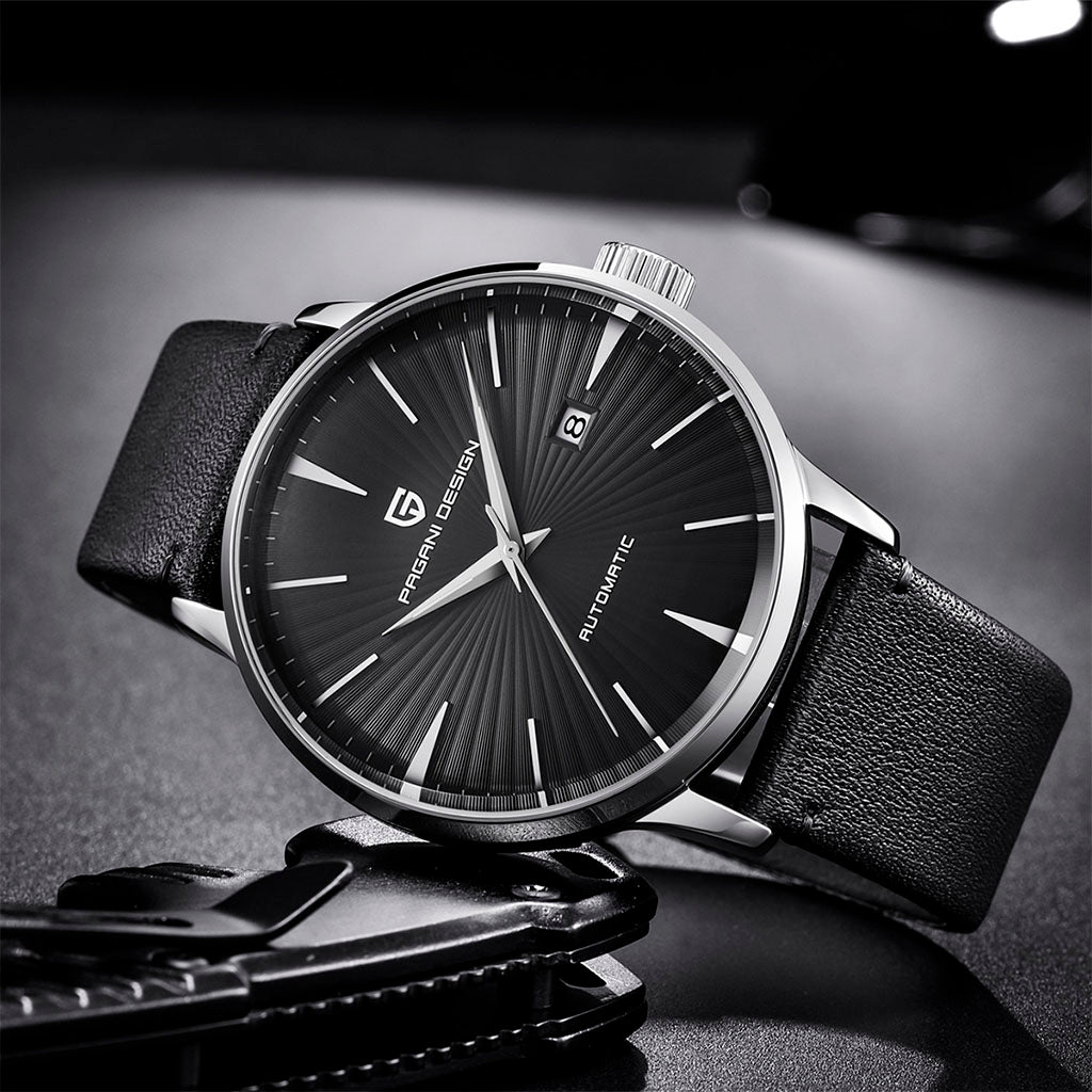 Pagani Design Lugano Black Classic Edition no pulso em uso urbano