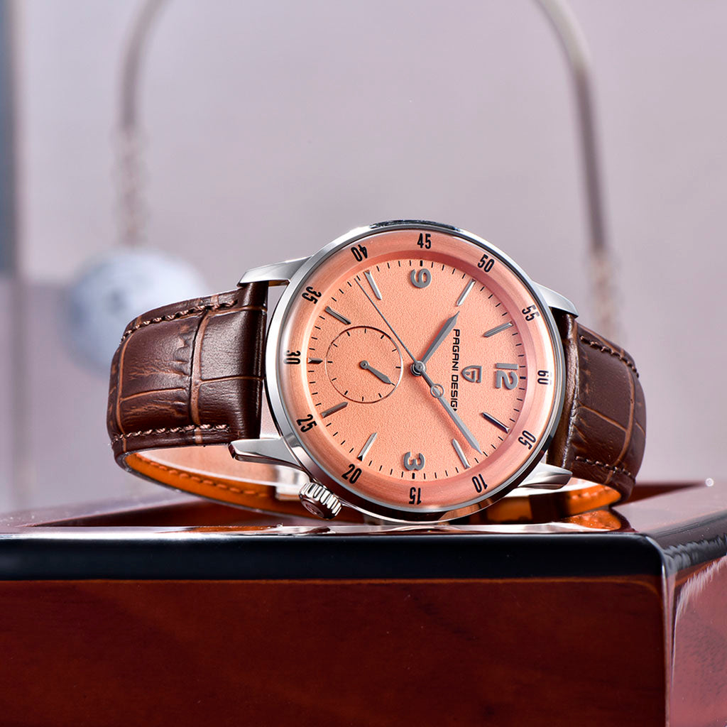 Pagani Design Milano Rose Classic Edition no pulso em uso urbano