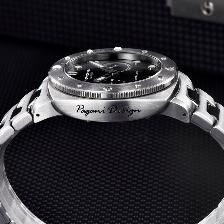Pagani Design Numberg Black City Edition - detalhe técnico